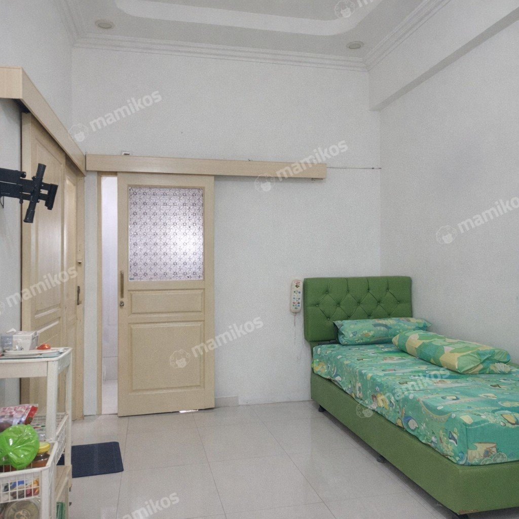Rumah Sertifikat SHM 5 Kamar Tidur 2 Kamar Mandi Kembangan Jakarta Barat - Photo 2