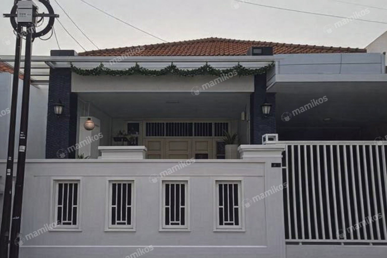 Rumah Sertifikat SHM 3 Kamar Tidur 2 Kamar Mandi Matraman Jakarta Timur