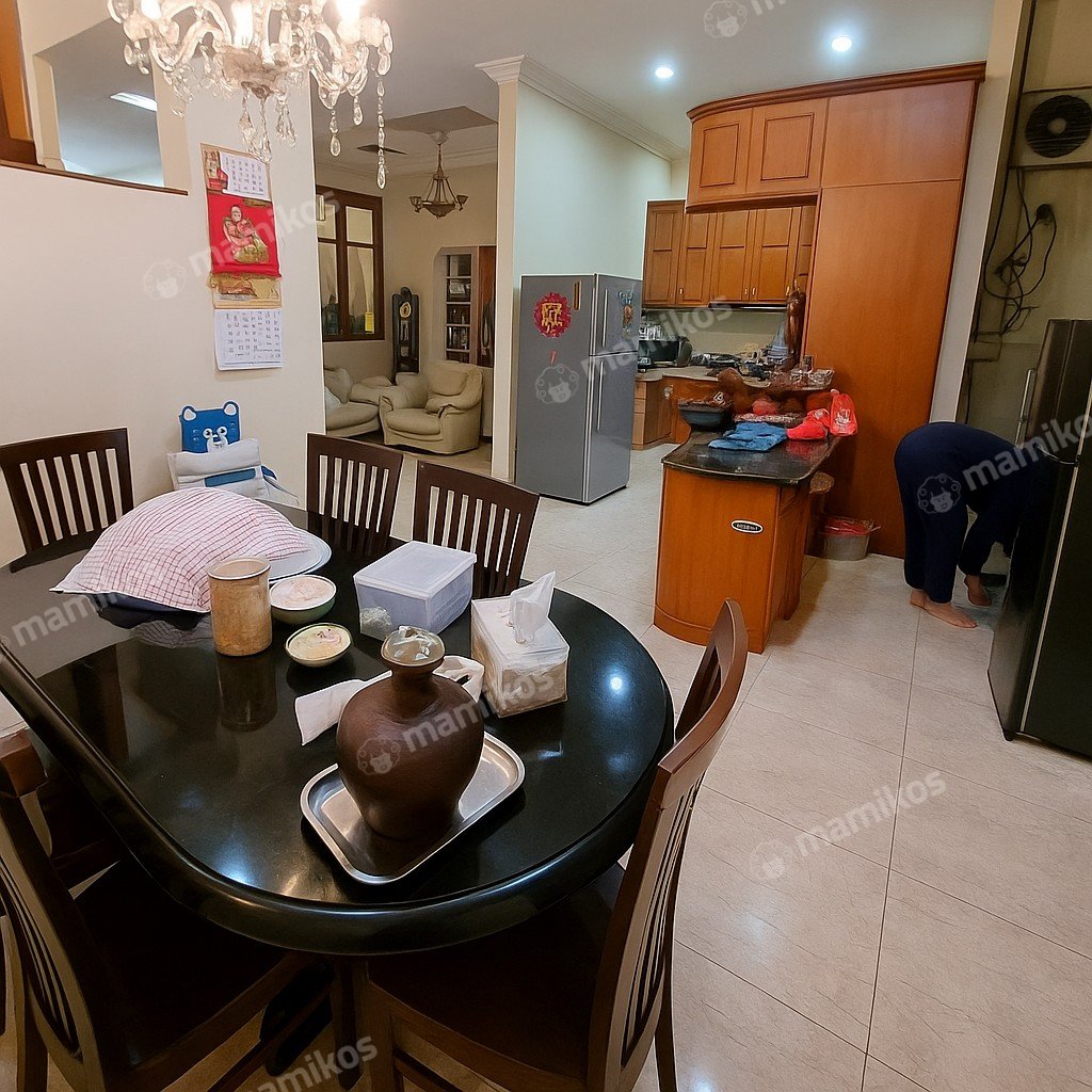 Rumah Sertifikat SHM 5 Kamar Tidur 4 Kamar Mandi Mangga Besar Jakarta Barat