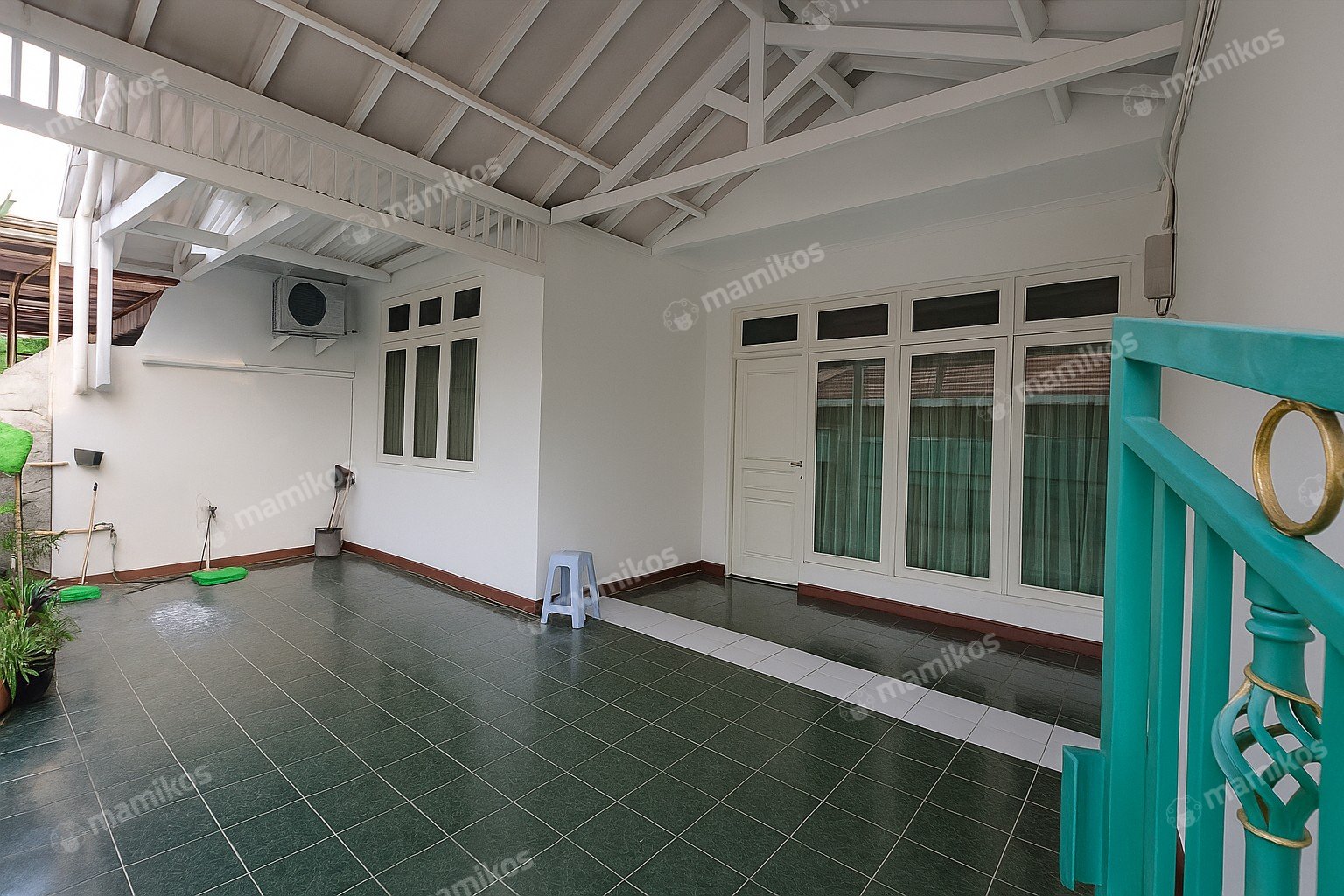 Rumah Sertifikat SHM 3 Kamar Tidur 2 Kamar Mandi Pondok Bambu Jakarta Timur - Photo 2