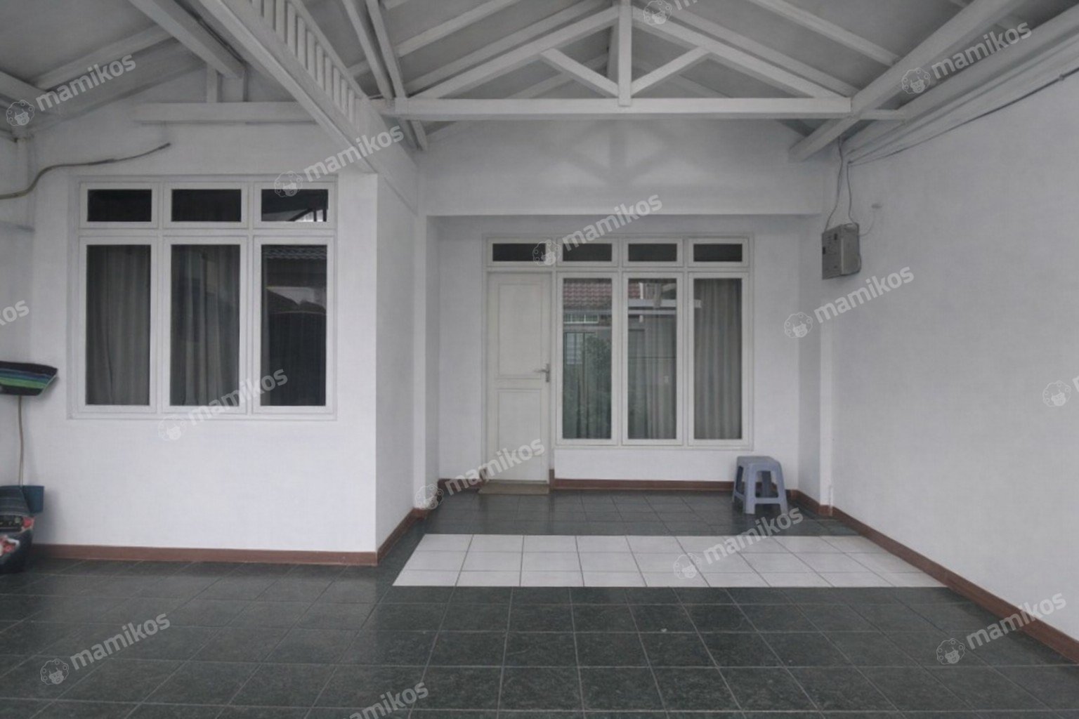 Rumah Sertifikat SHM 3 Kamar Tidur 2 Kamar Mandi Pondok Bambu Jakarta Timur - Photo 3