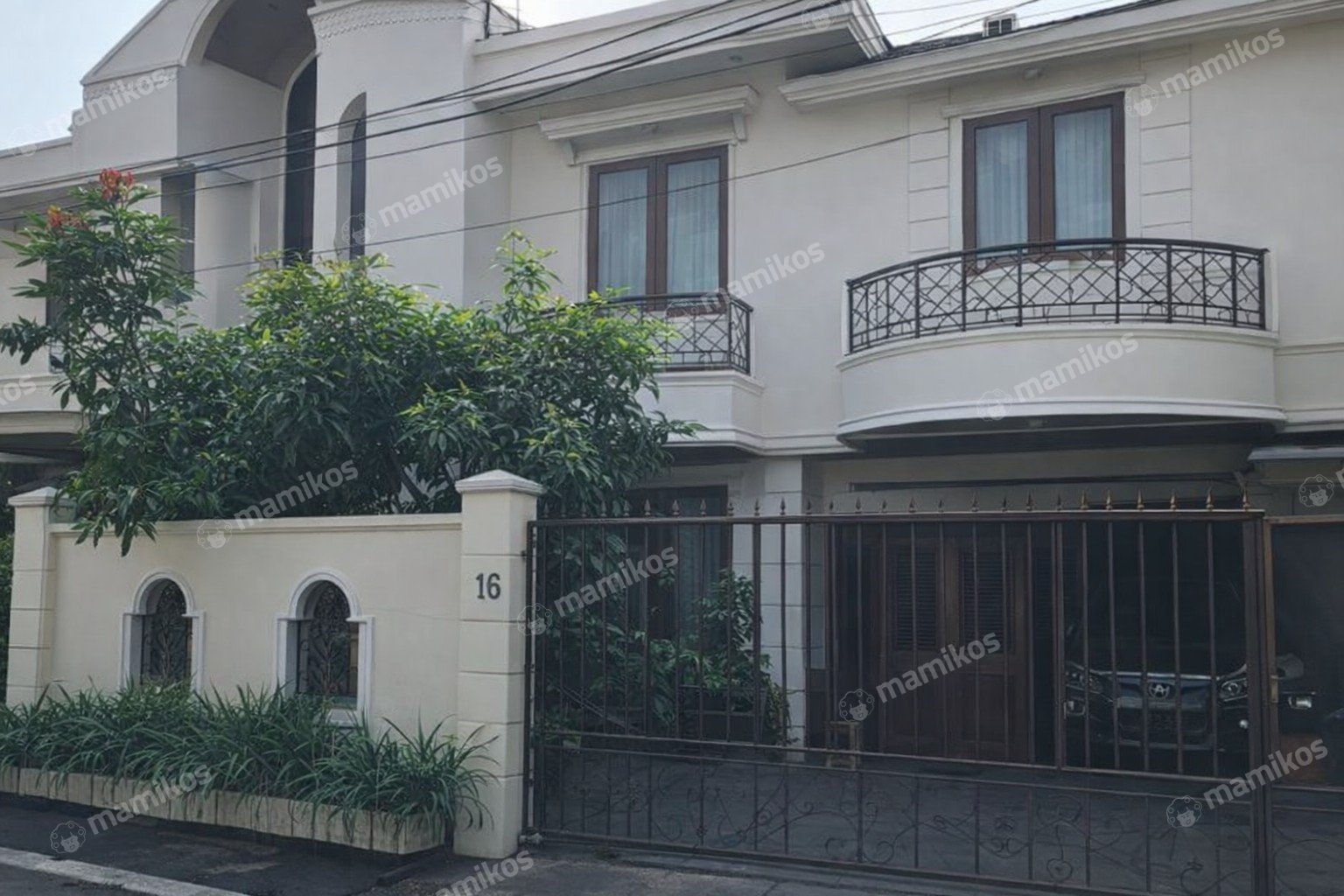 Rumah Sertifikat SHM 8 Kamar Tidur 6 Kamar Mandi Cipete Jakarta Selatan