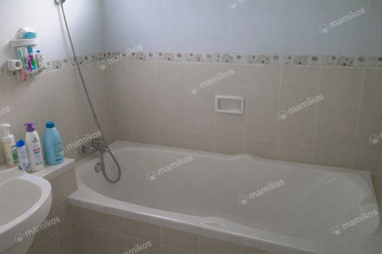 Rumah Sertifikat SHM 5 Kamar Tidur 3 Kamar Mandi Kota Wisata Jakarta Timur - Photo 5