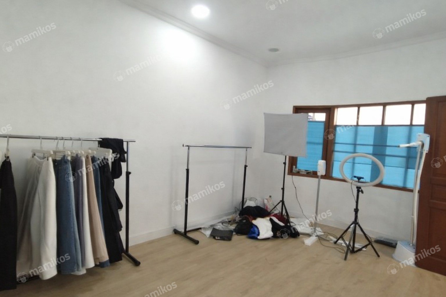 Rumah Sertifikat SHM 4 Kamar Tidur 4 Kamar Mandi Pantai Indah Kapuk Jakarta Utara - Photo 2