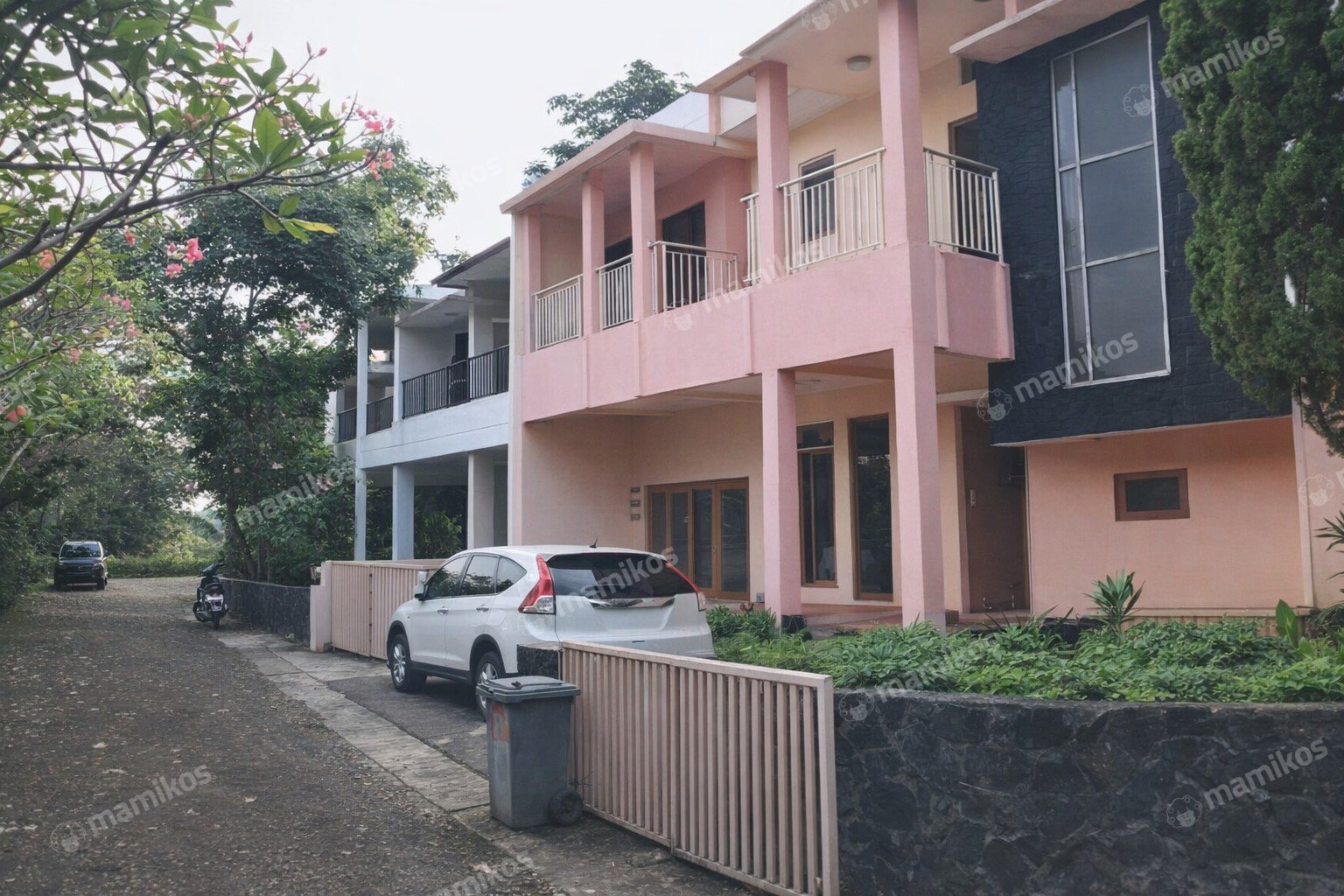 Rumah Sertifikat SHM 3 Kamar Tidur 3 Kamar Mandi Pesanggrahan Jakarta Selatan