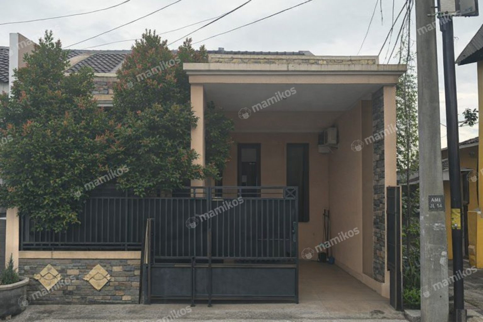 Rumah Sertifikat SHM 2 Kamar Tidur 1 Kamar Mandi Kebon Jeruk Jakarta Barat