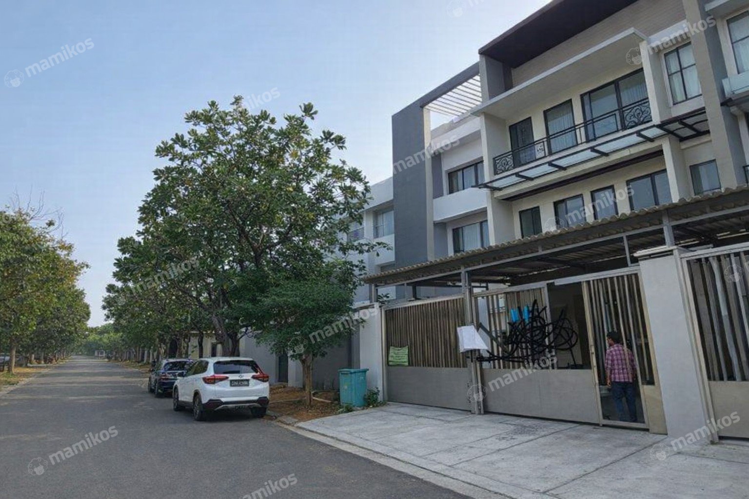 Rumah Sertifikat SHM 5 Kamar Tidur 5 Kamar Mandi Pantai Indah Kapuk Jakarta Utara