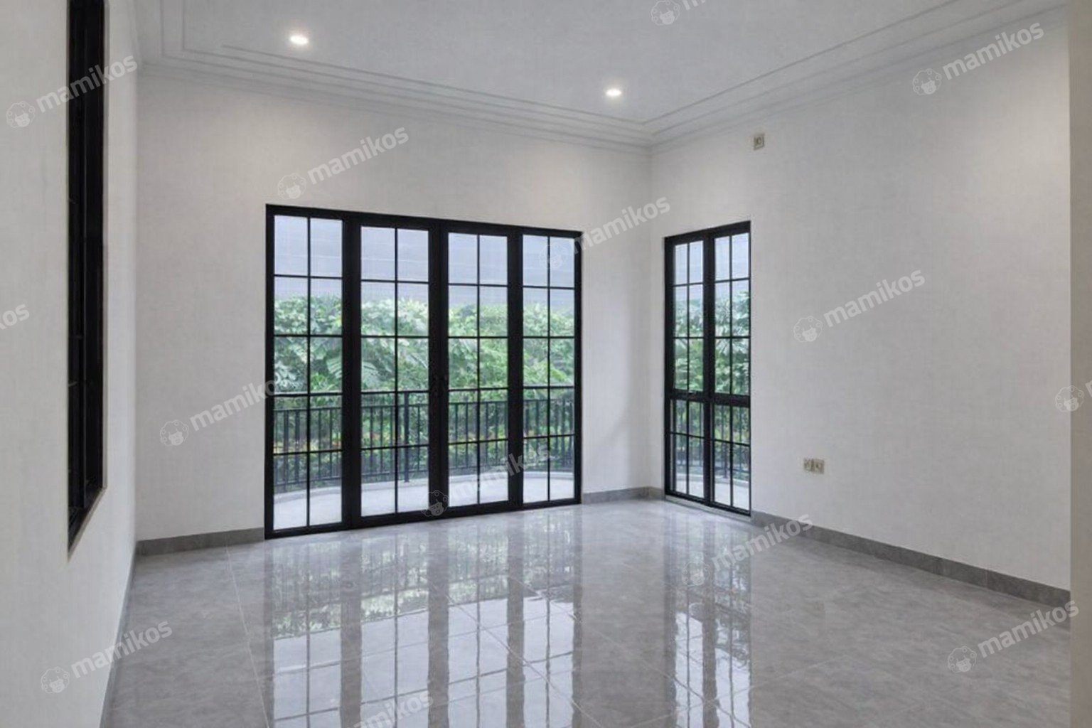 Rumah 4KT 2KM Tomang Jakarta Barat