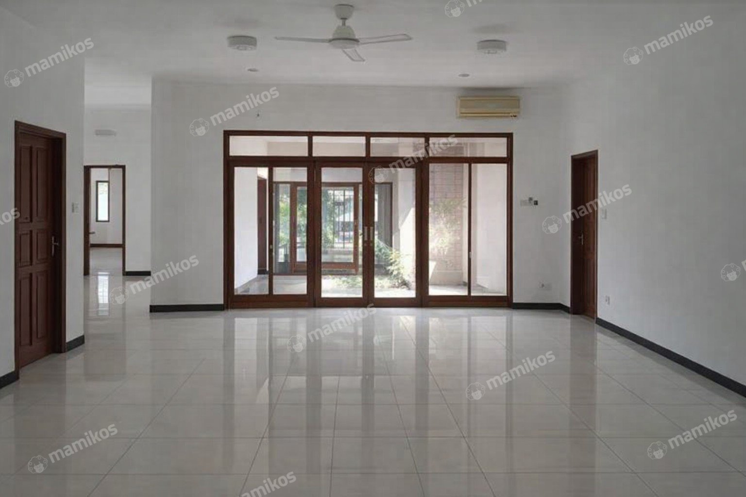 Rumah Sertifikat SHM 4 Kamar Tidur 4 Kamar Mandi Mampang Prapatan Jakarta Selatan - Photo 2