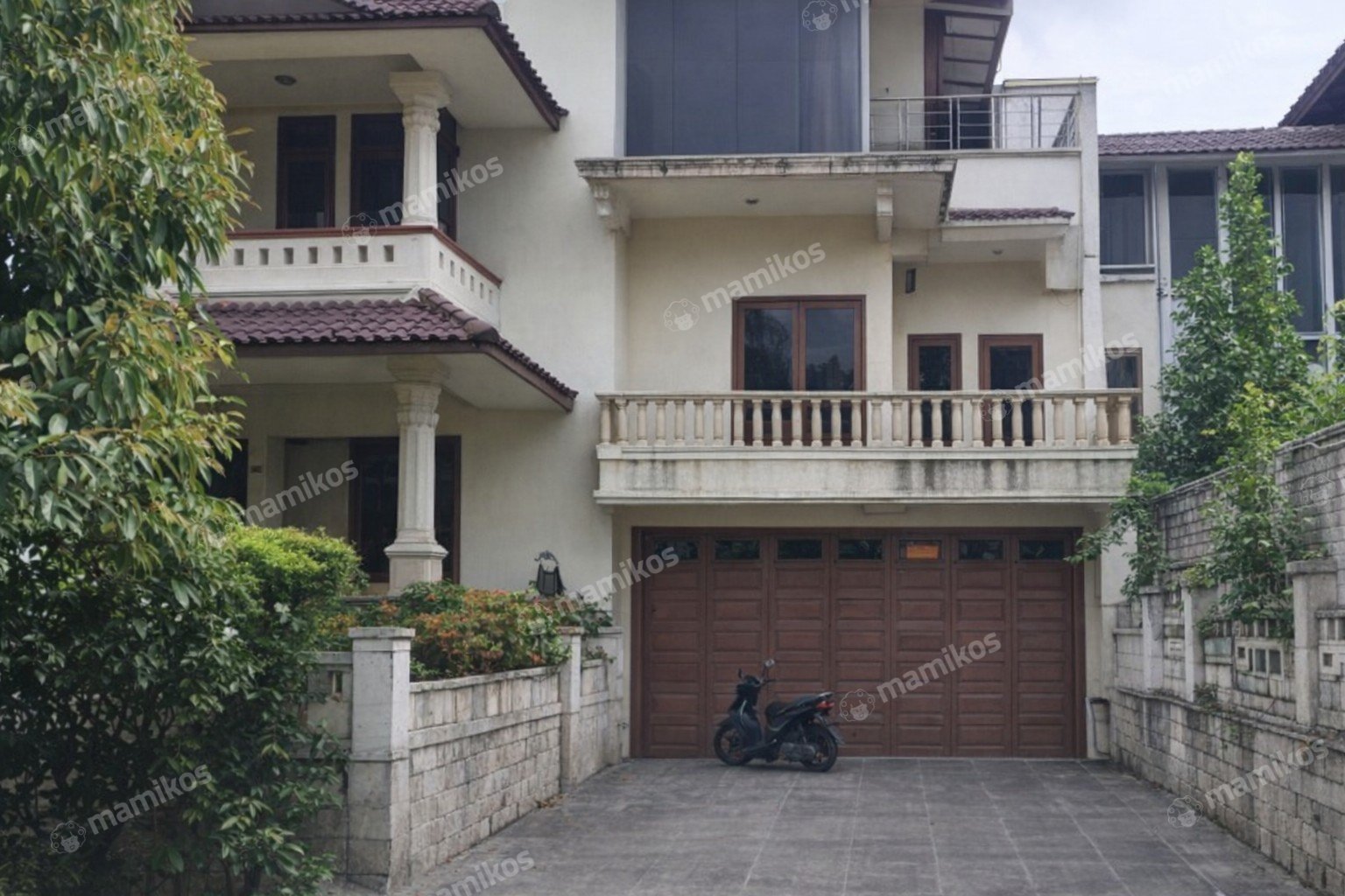 Rumah Sertifikat SHM 4 Kamar Tidur 2 Kamar Mandi Cilandak Jakarta Selatan - Photo 2