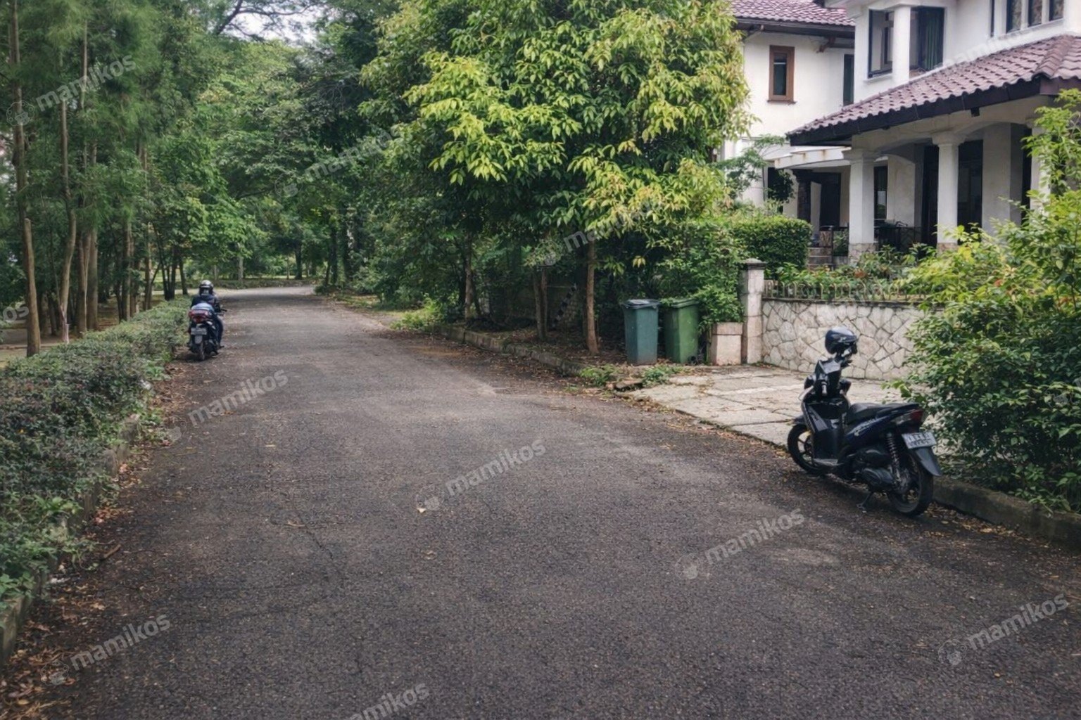 Rumah Sertifikat SHM 4 Kamar Tidur 2 Kamar Mandi Cilandak Jakarta Selatan - Photo 4
