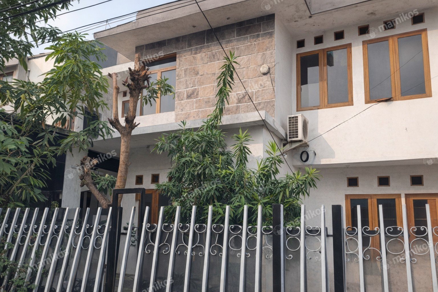 Rumah Sertifikat SHM 4 Kamar Tidur 3 Kamar Mandi Duren Sawit Jakarta Timur