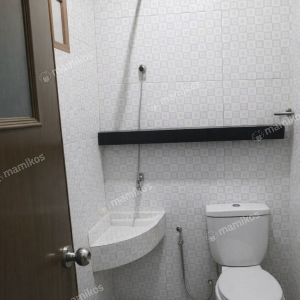 Rumah Sertifikat SHM 4 Kamar Tidur 3 Kamar Mandi Duren Sawit Jakarta Timur - Photo 3