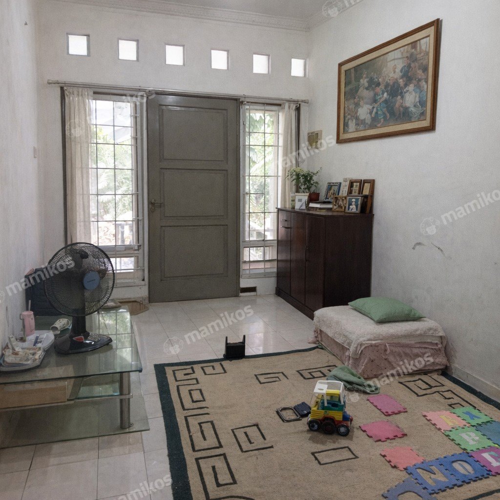 Rumah Sertifikat SHM 5 Kamar Tidur 4 Kamar Mandi Gandaria Jakarta Selatan - Photo 3