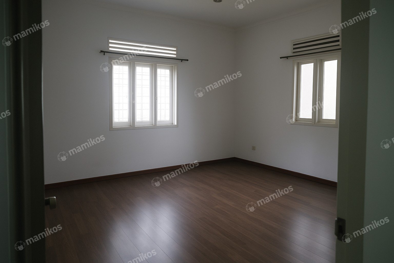 Rumah Sertifikat SHM 6 Kamar Tidur 3 Kamar Mandi Mampang Prapatan Jakarta Selatan - Photo 2