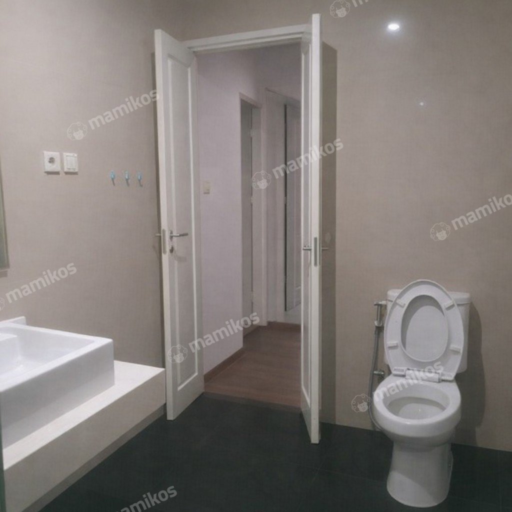 Rumah Sertifikat SHM 6 Kamar Tidur 3 Kamar Mandi Mampang Prapatan Jakarta Selatan - Photo 3