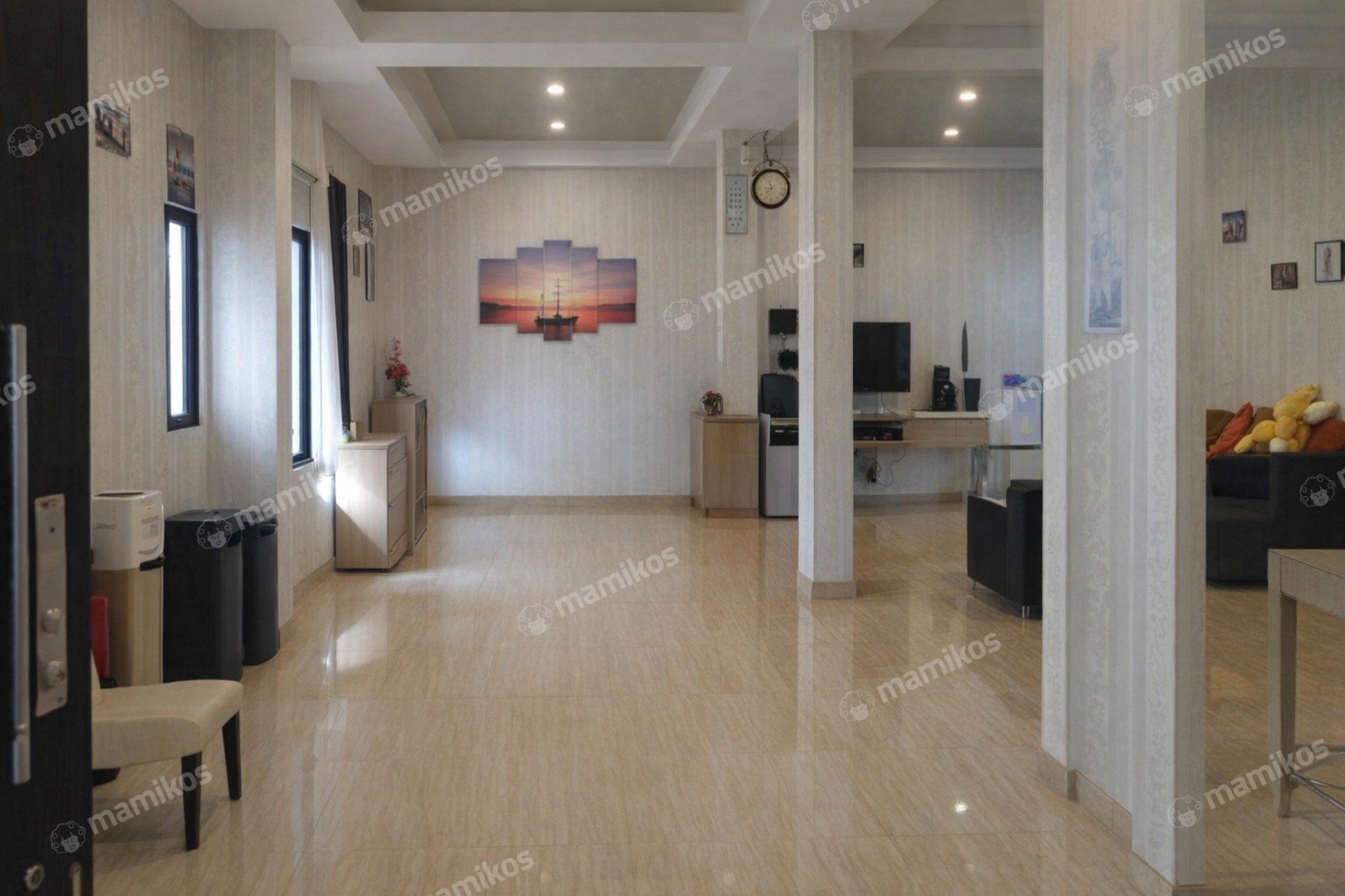 Rumah Sertifikat SHM 8 Kamar Tidur 5 Kamar Mandi Cengkareng Jakarta Barat - Photo 2