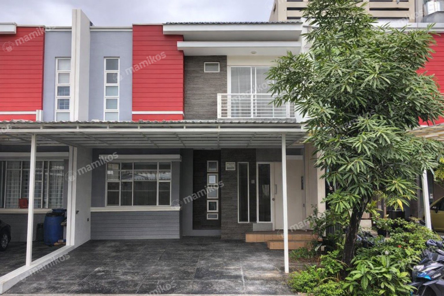 Rumah Sertifikat SHM 3 Kamar Tidur 3 Kamar Mandi Green Lake City Jakarta Barat