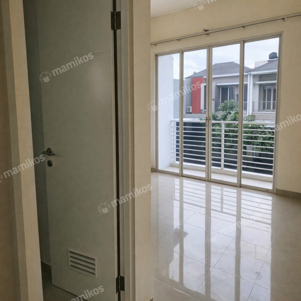 Rumah Sertifikat SHM 3 Kamar Tidur 3 Kamar Mandi Green Lake City Jakarta Barat - Photo 3