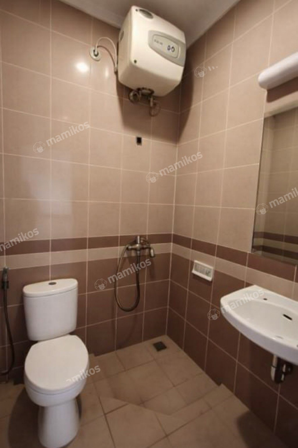 Rumah 5 Kamar Tidur 2 Kamar Mandi 2 Lantai Pantai Indah Kapuk Jakarta Utara - Photo 4