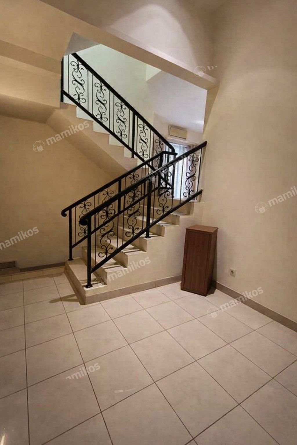 Rumah 5 Kamar Tidur 2 Kamar Mandi 2 Lantai Pantai Indah Kapuk Jakarta Utara - Photo 5