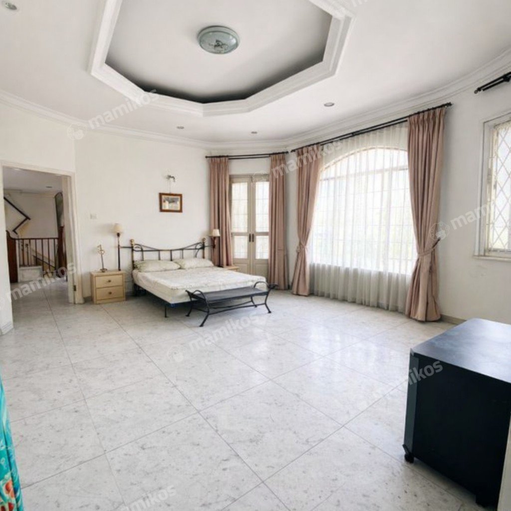 Rumah Sertifikat SHM 5 Kamar Tidur 4 Kamar Mandi Intercon Jakarta Barat - Photo 3