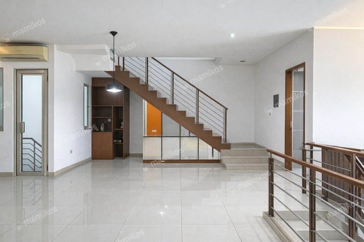 Rumah Sertifikat SHM 3 Kamar Tidur 3 Kamar Mandi Kembangan Selatan Jakarta Barat