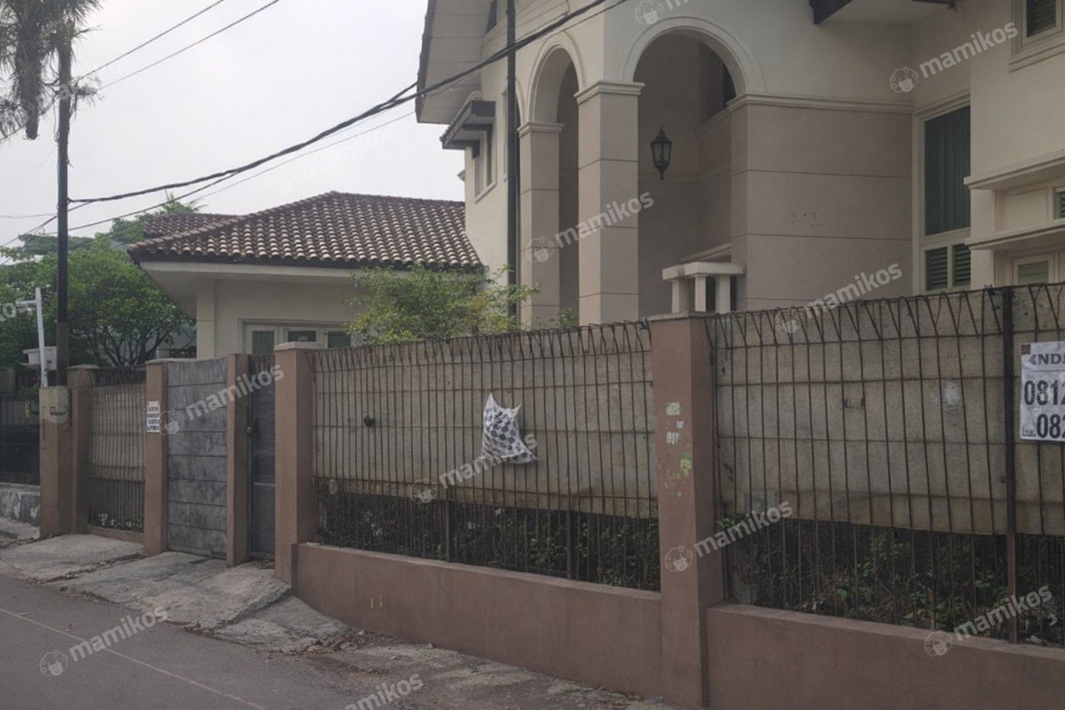 Rumah Sertifikat SHM 3 Kamar Tidur 2 Kamar Mandi Pulomas Jakarta Timur