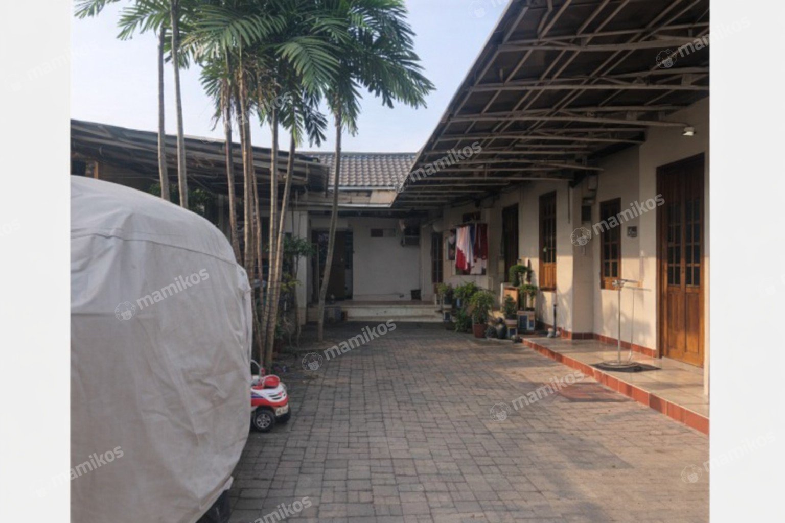 Rumah Sertifikat SHM 10 Kamar Tidur 10 Kamar Mandi Gandaria Jakarta Selatan - Photo 3