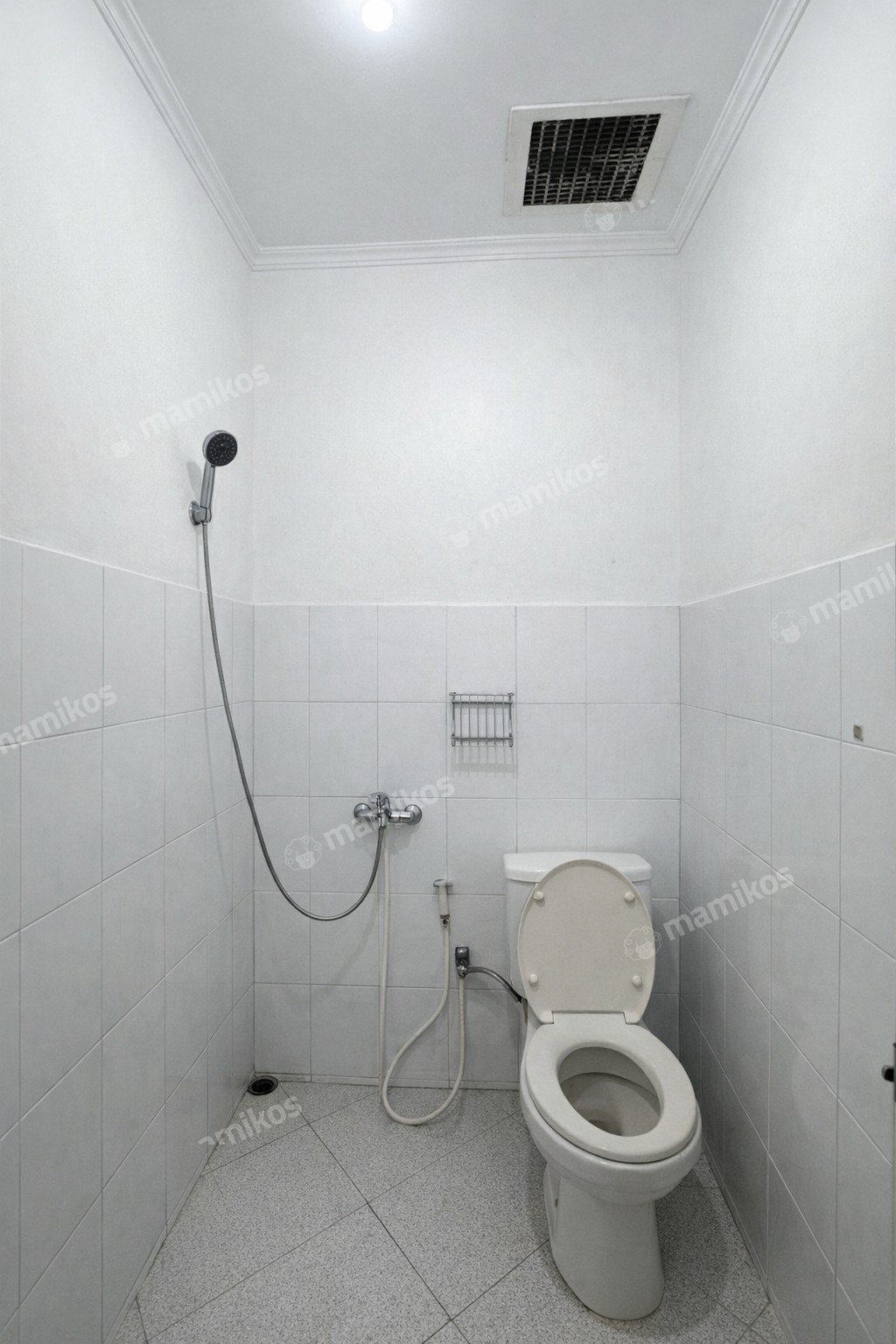 Rumah Sertifikat SHM 2 Kamar Tidur 2 Kamar Mandi Kota Wisata Jakarta Timur - Photo 4
