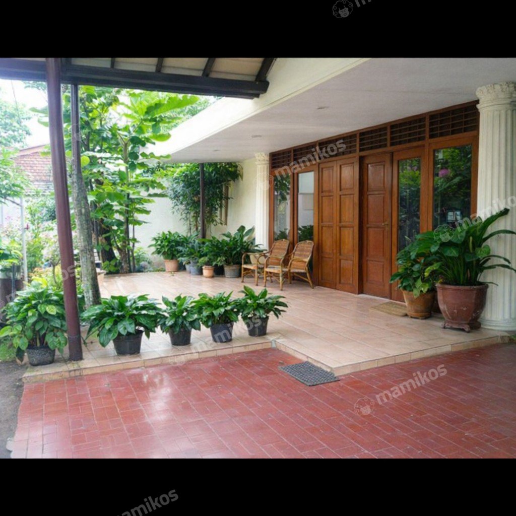 Rumah Sertifikat SHM 5 Kamar Tidur 4 Kamar Mandi Tebet Jakarta Selatan