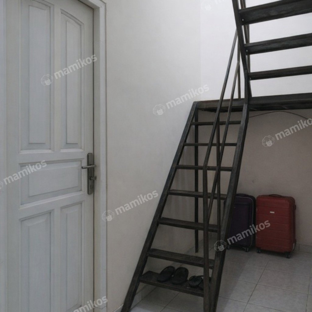 Rumah Sertifikat SHM 6 Kamar Tidur 5 Kamar Mandi Cengkareng Barat Jakarta Barat - Photo 5