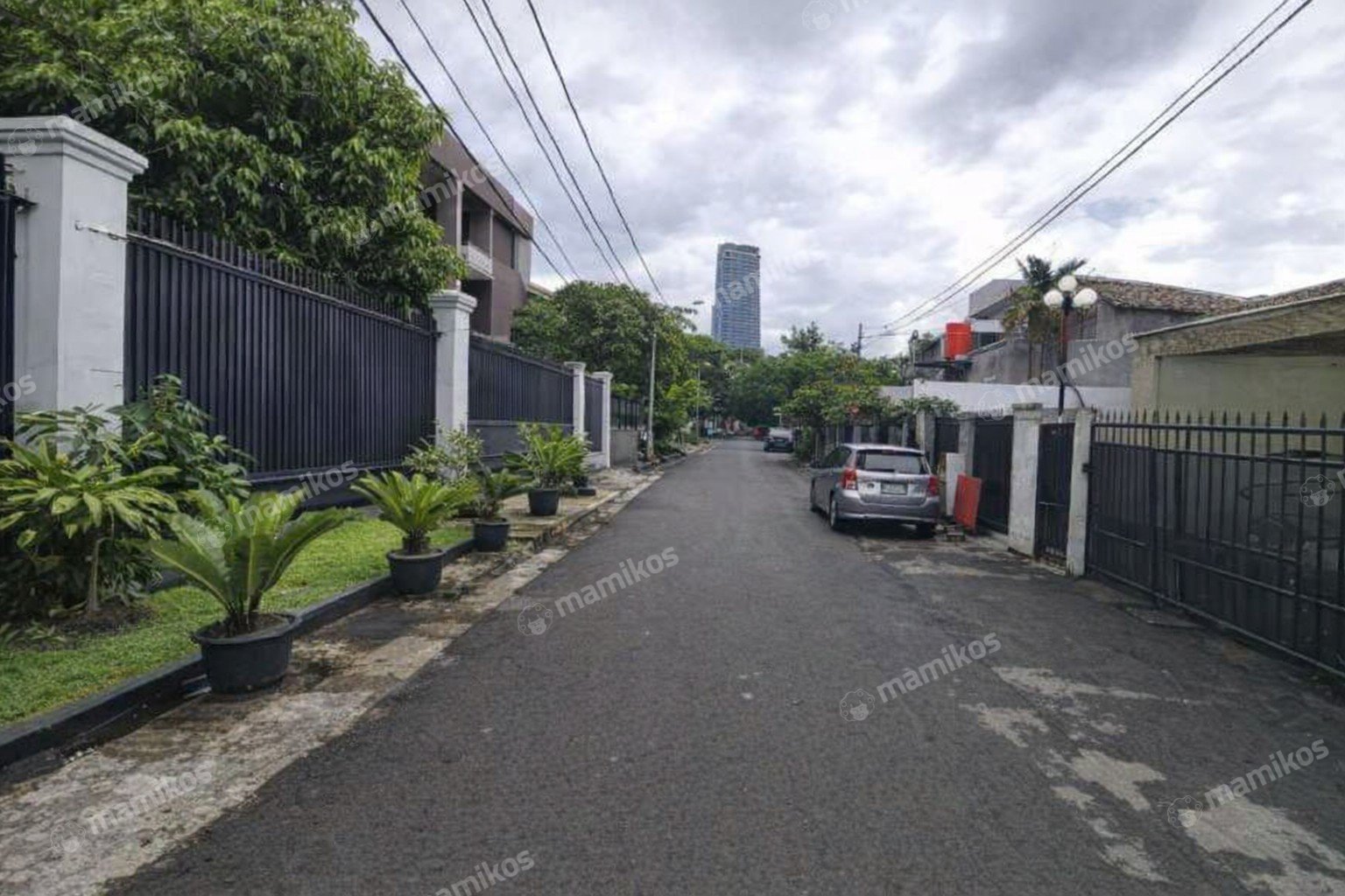 Rumah Sertifikat SHM 3 Kamar Tidur 2 Kamar Mandi SCBD Jakarta Selatan - Photo 5