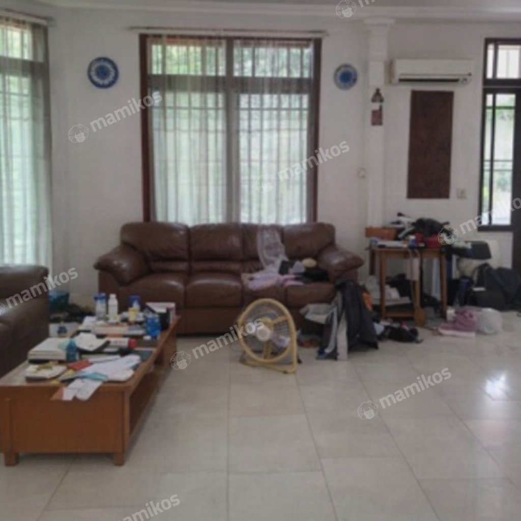 Rumah Sertifikat SHM 5 Kamar Tidur 4 Kamar Mandi Intercon Jakarta Barat - Photo 5