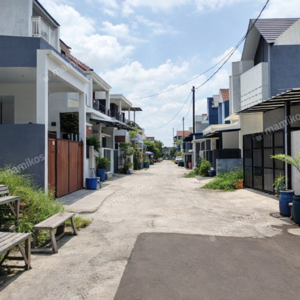 Rumah Sertifikat SHM 3 Kamar Tidur 3 Kamar Mandi Cijantung Jakarta Timur - Photo 3