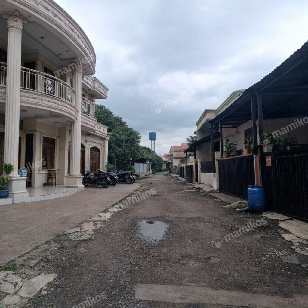 Rumah Sertifikat SHM 6 Kamar Tidur 6 Kamar Mandi Ciracas Jakarta Timur - Photo 3