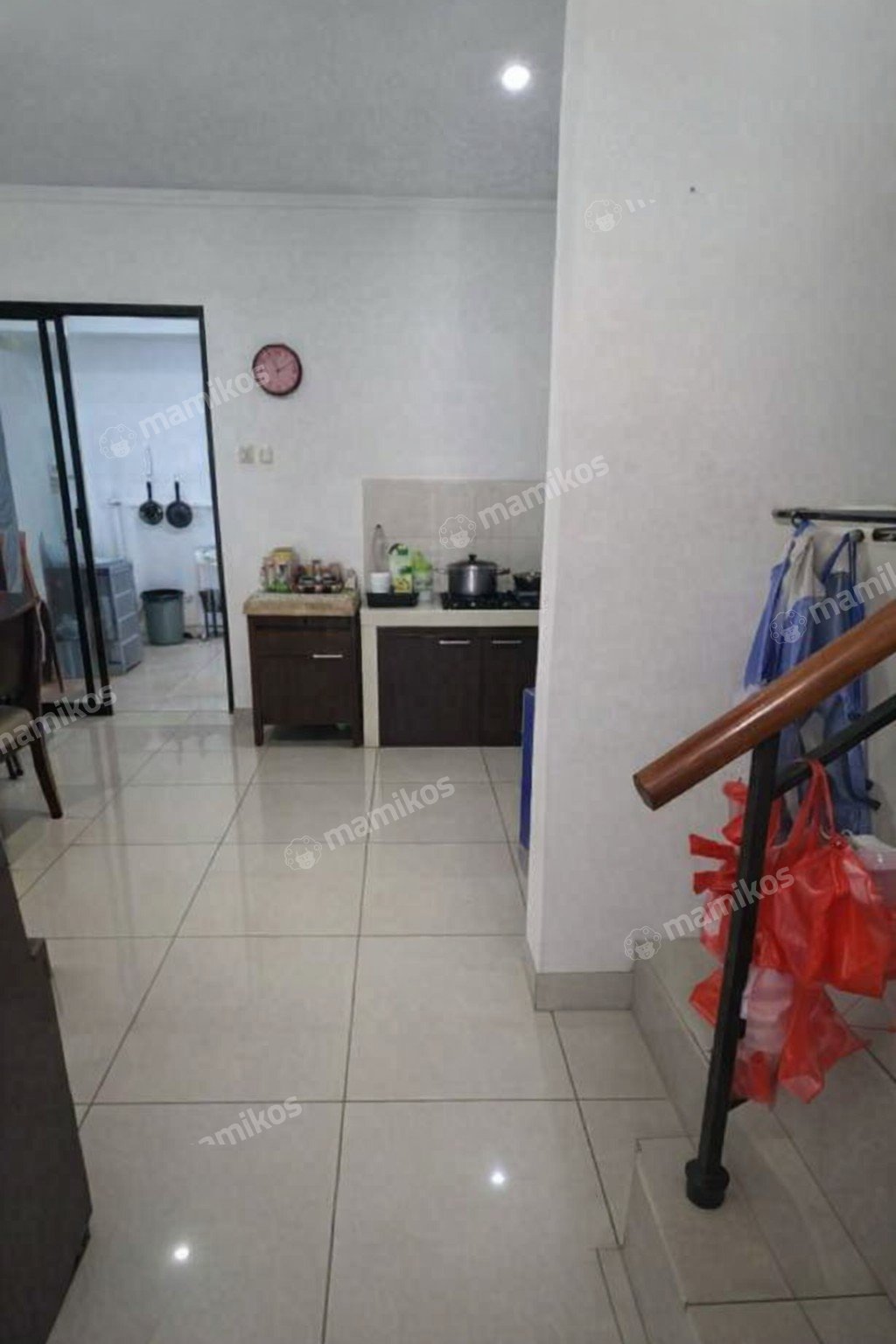 Rumah Sertifikat SHM 3 Kamar Tidur 2 Kamar Mandi Green Lake City Jakarta Barat - Photo 5