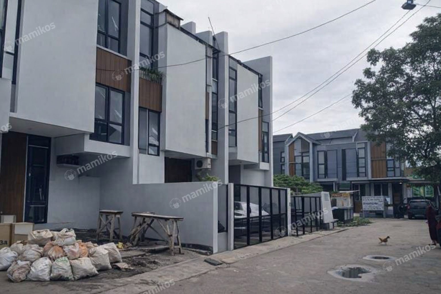 Rumah Sertifikat SHM 3 Kamar Tidur 3 Kamar Mandi Duren Sawit Jakarta Timur