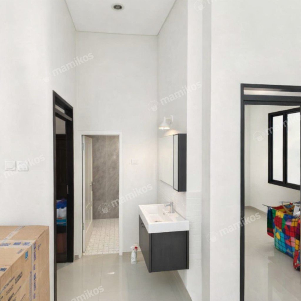 Rumah Sertifikat SHM 2 Kamar Tidur 1 Kamar Mandi Kota Wisata Jakarta Timur - Photo 3