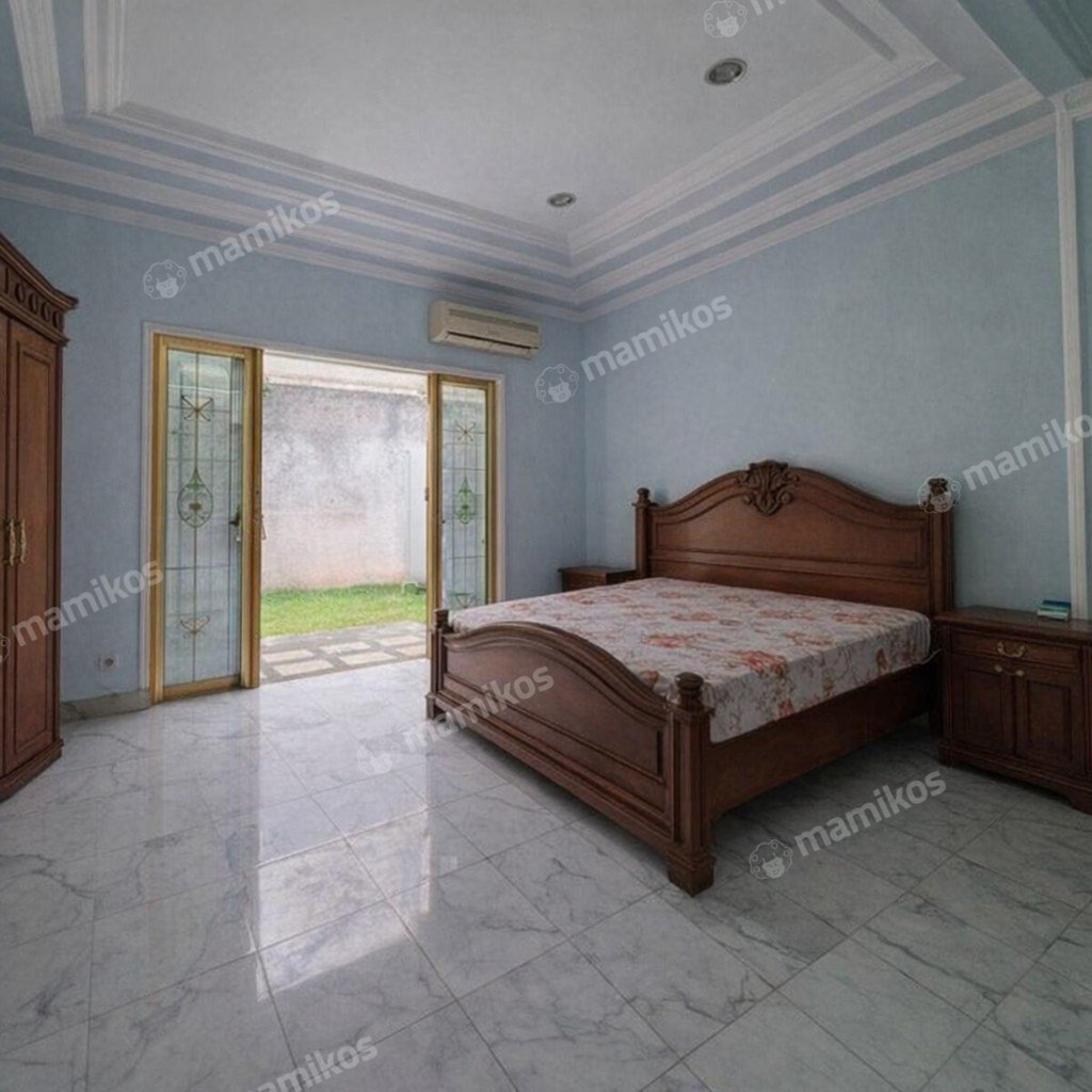 Rumah Sertifikat SHM 5 Kamar Tidur 5 Kamar Mandi Puri Indah Jakarta Barat - Photo 5