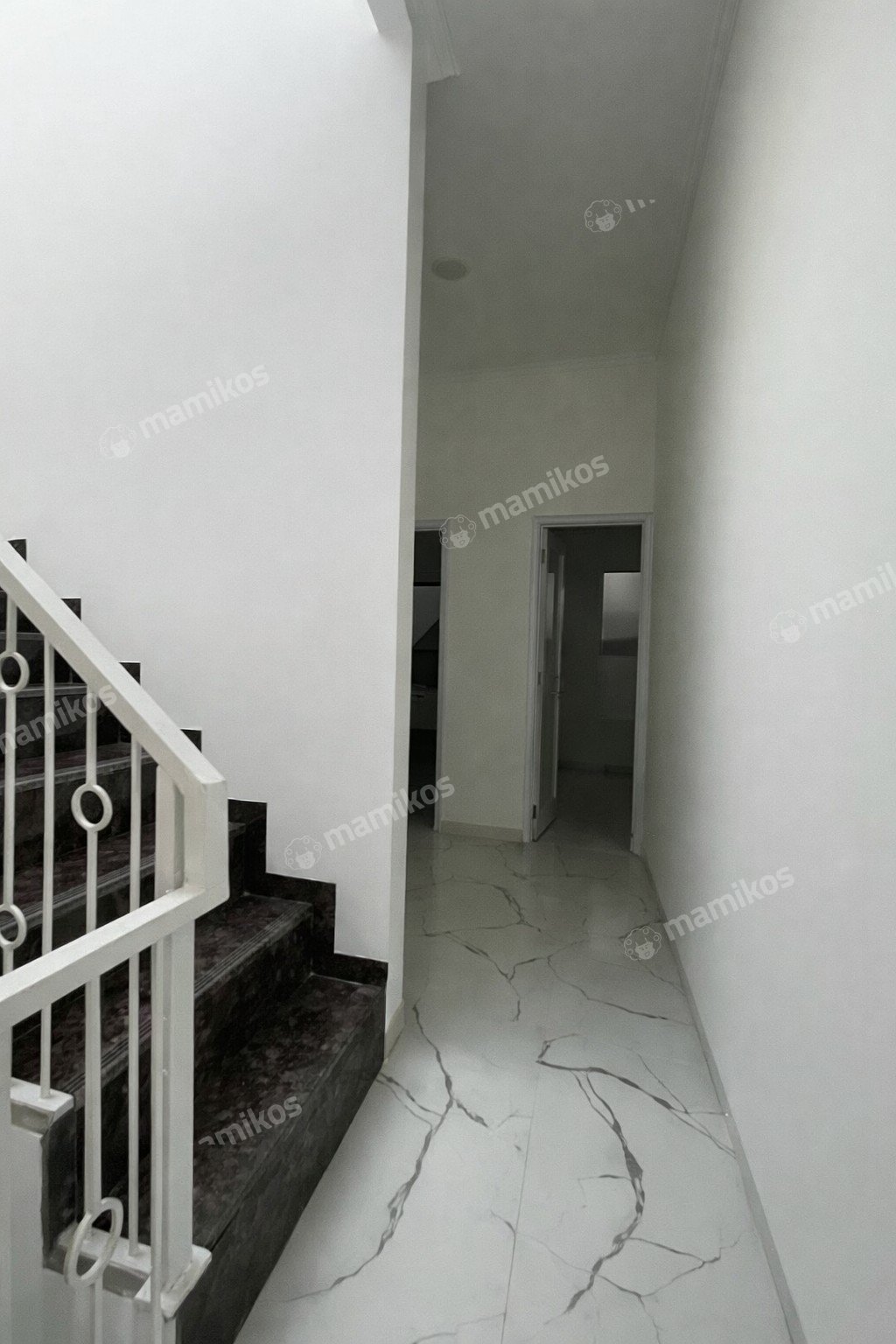 Rumah 4 Kamar Tidur 3 Kamar Mandi 3 Lantai Kelapa Gading Jakarta Utara - Photo 5