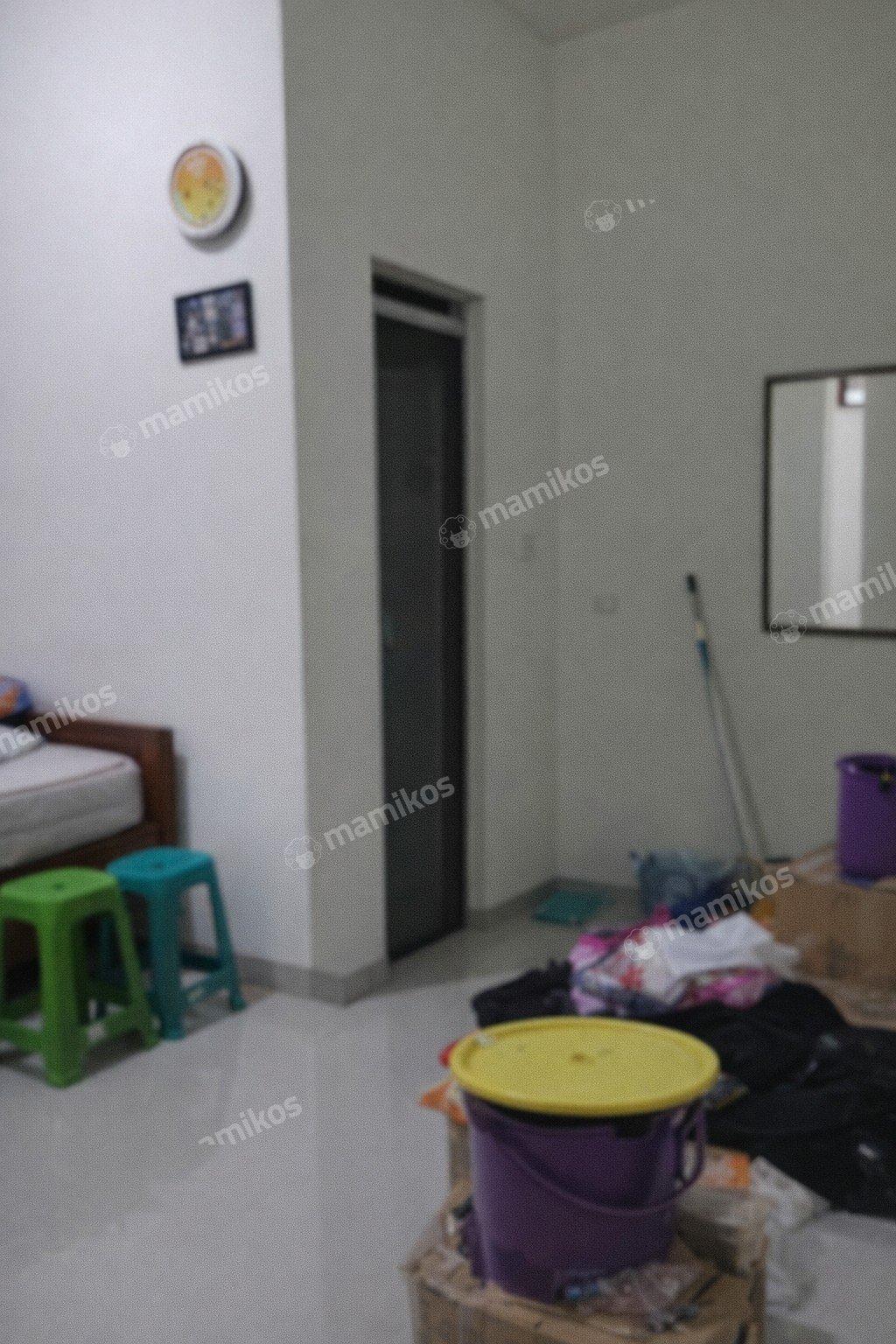 Rumah Sertifikat SHM 4 Kamar Tidur 3 Kamar Mandi Tomang Jakarta Barat - Photo 4