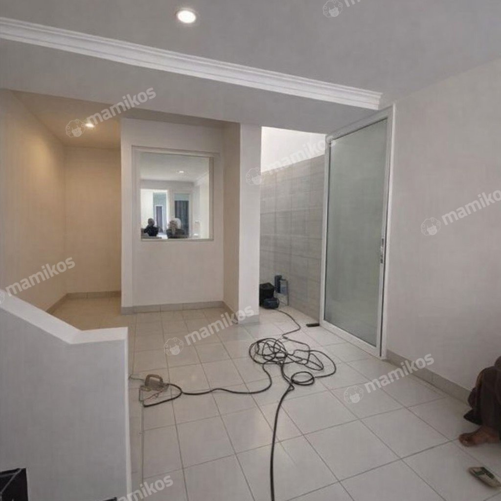 Rumah Sertifikat SHM 2 Kamar Tidur 2 Kamar Mandi Citra Grand Jakarta Timur - Photo 3