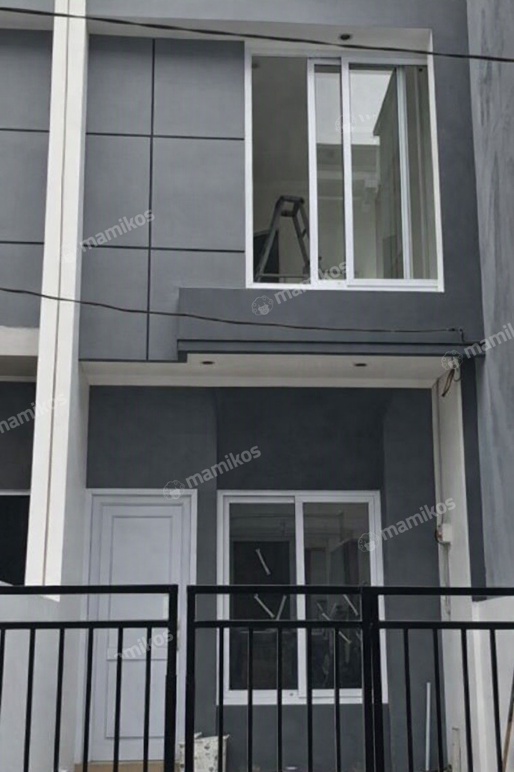 Rumah Sertifikat HGB 3 Kamar Tidur 3 Kamar Mandi Kelapa Gading Jakarta Utara - Photo 2