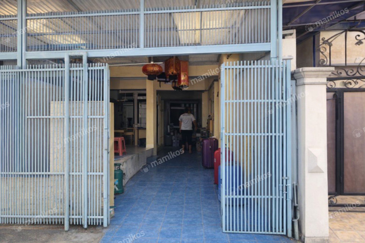 Rumah Sertifikat SHM 3 Kamar Tidur 3 Kamar Mandi Duta Garden Jakarta Barat - Photo 3