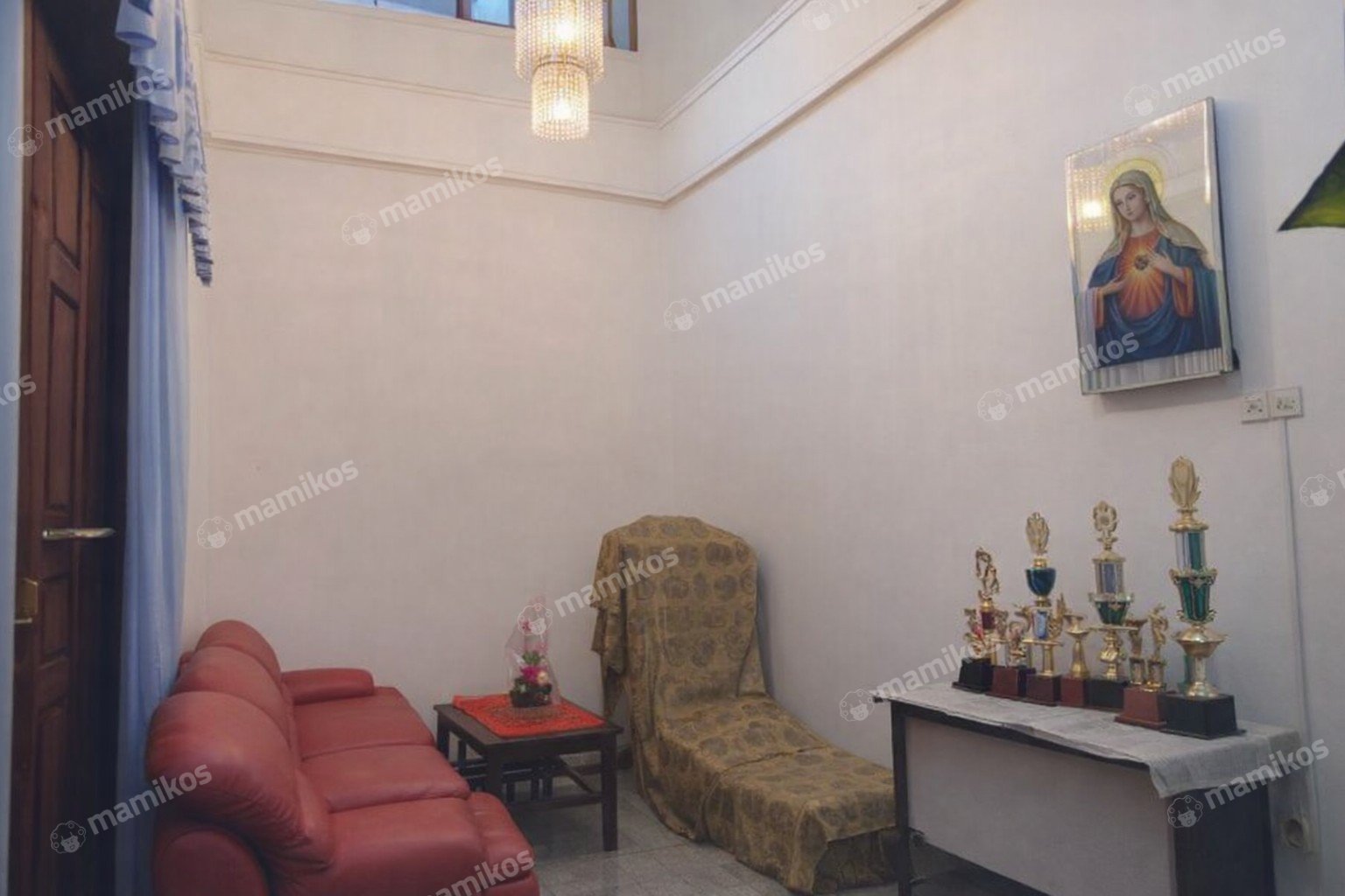 Rumah Sertifikat SHM 5 Kamar Tidur 4 Kamar Mandi Taman Meruya Jakarta Barat