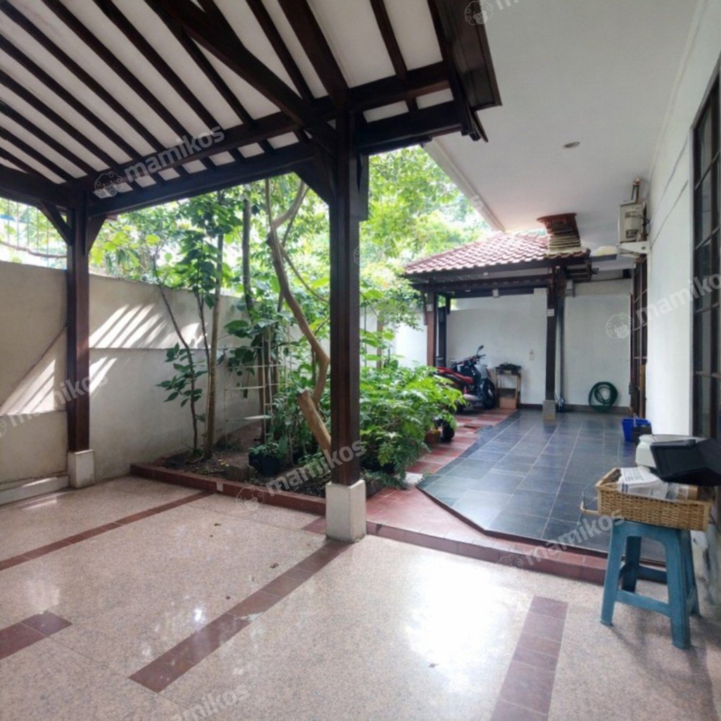 Rumah Sertifikat SHM 5 Kamar Tidur 4 Kamar Mandi Taman Meruya Jakarta Barat - Photo 3
