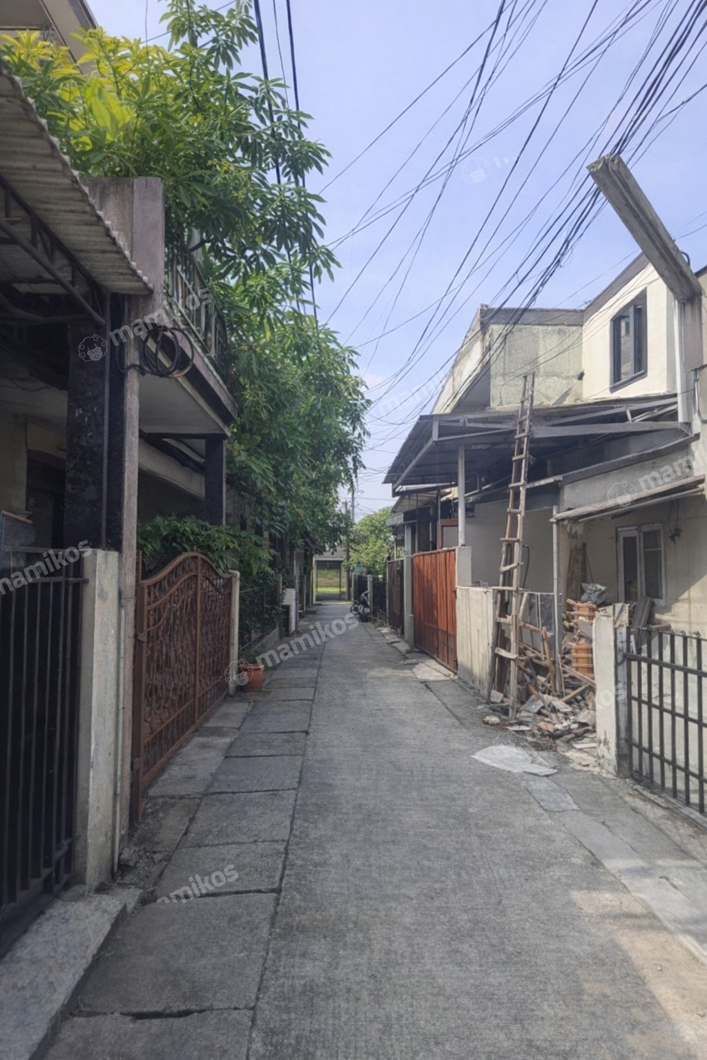 Rumah Sertifikat SHM 3 Kamar Tidur 3 Kamar Mandi Kelapa Gading Jakarta Utara - Photo 3