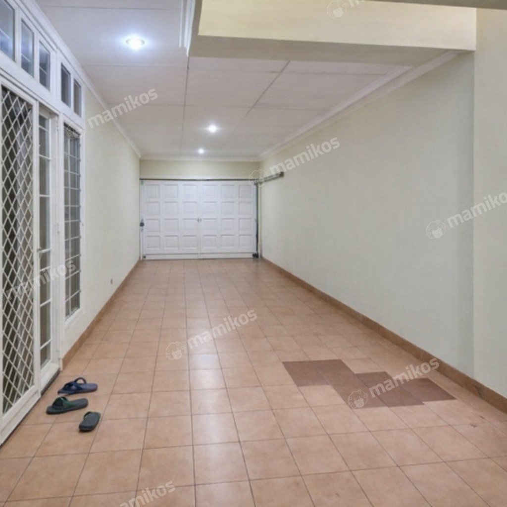 Rumah Sertifikat SHM 4 Kamar Tidur 4 Kamar Mandi Kebayoran Baru Jakarta Selatan - Photo 3