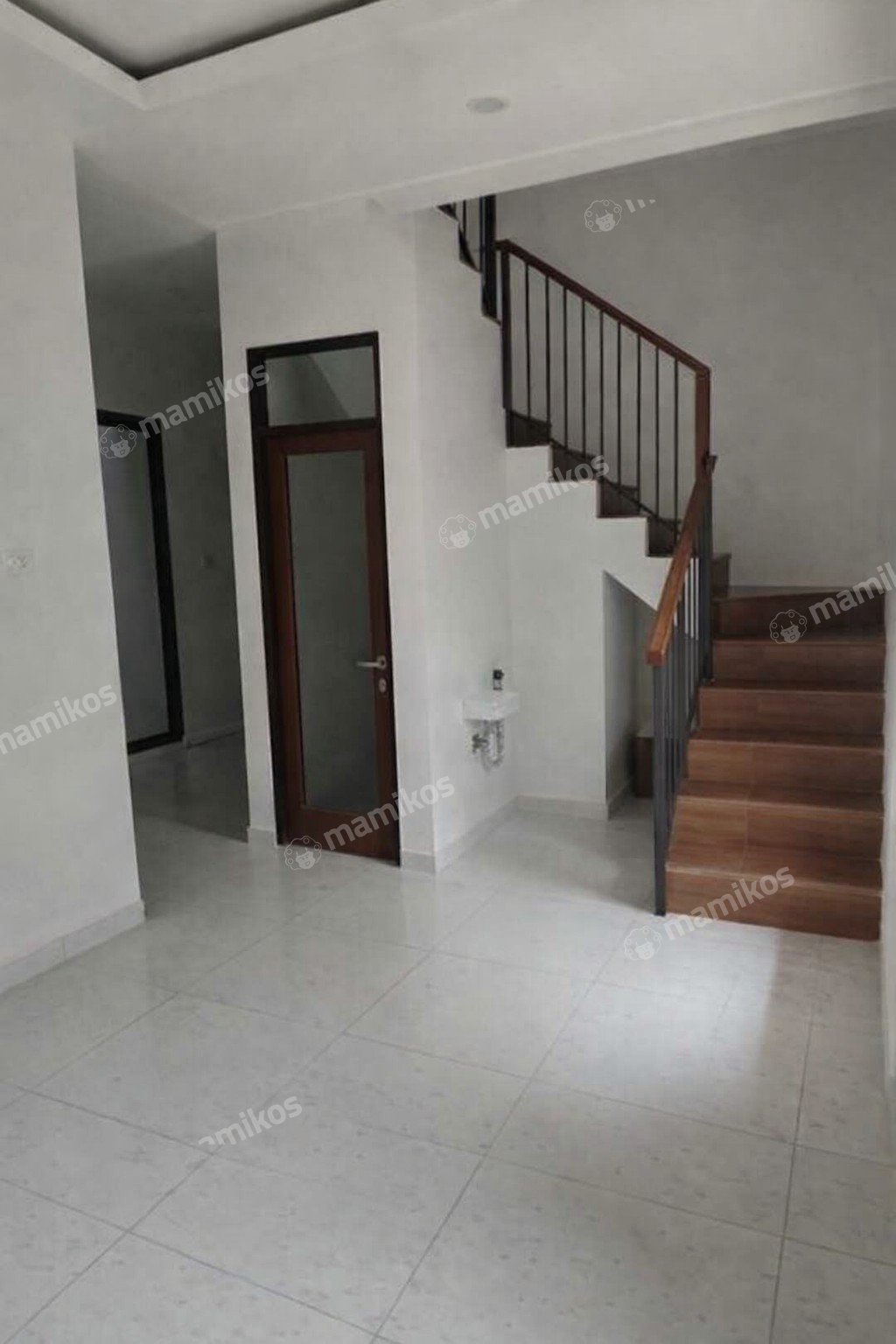 Rumah Sertifikat SHM 5 Kamar Tidur 4 Kamar Mandi Kelapa Gading Jakarta Utara - Photo 4
